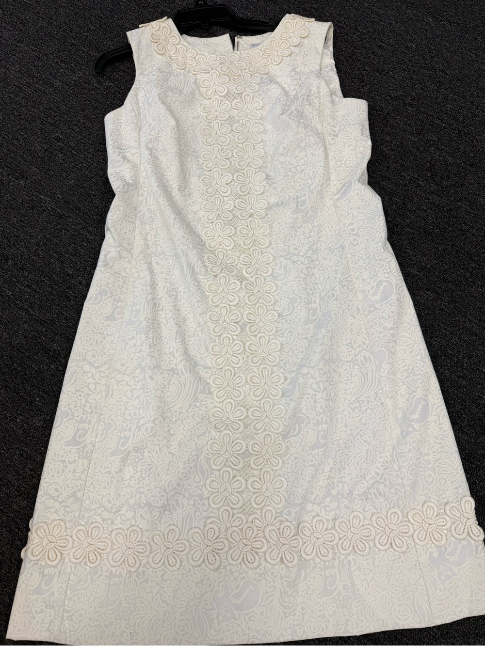 Lilly Pulitzer White Sleeveless Floral Appliqué Shift Dress